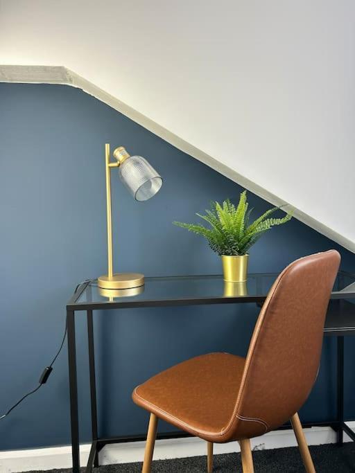 Apartment Modern 5-bed Near Leeds Centre